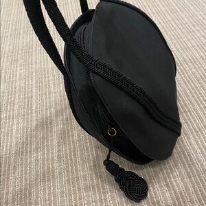 Vintage De Vecchi By Hamilton Hodge Stunning Bag with Double Rope Shoulder Strap